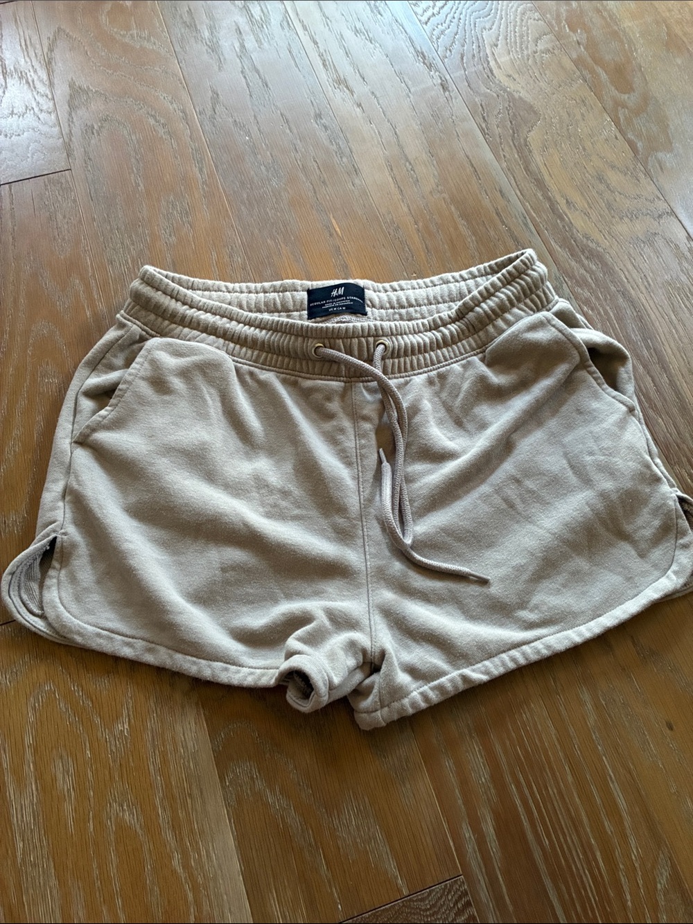H&M Beige Drawstring Athletic Lounge Shorts - Women's
